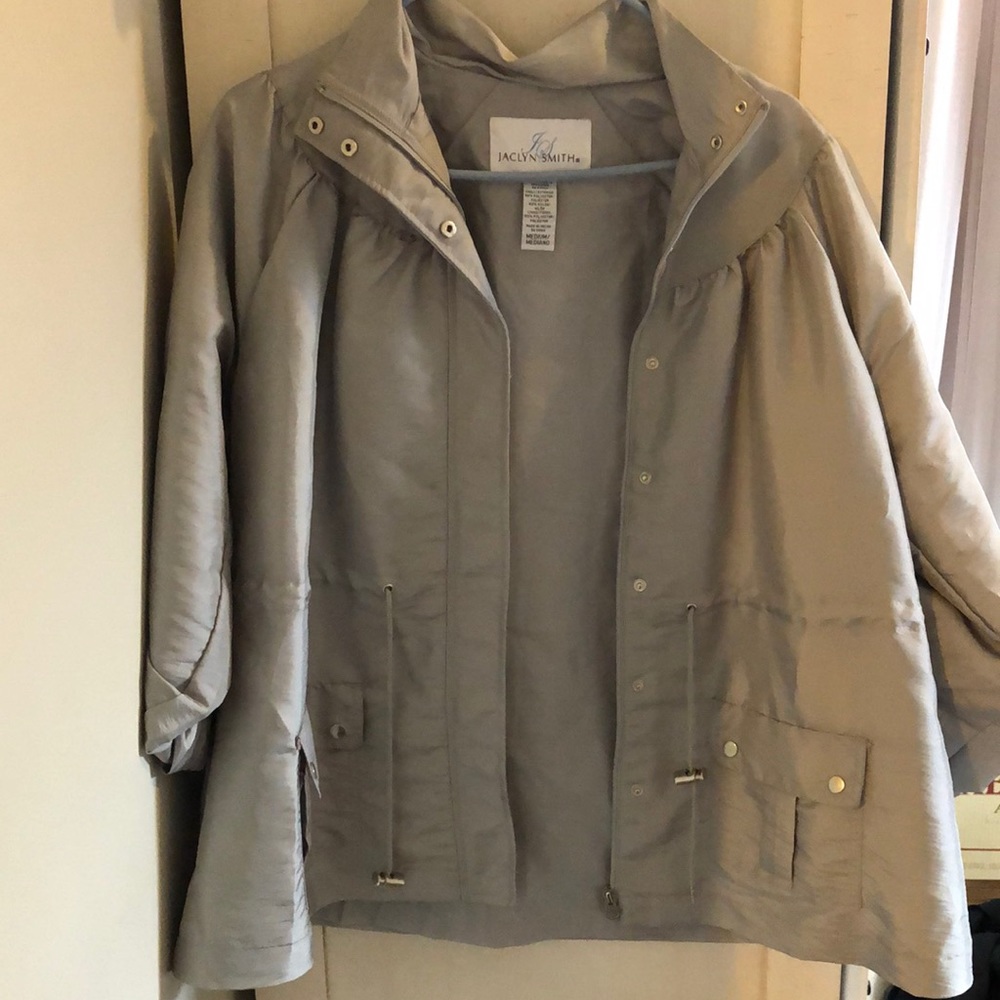 Gray/silver rain coat (NO hood)